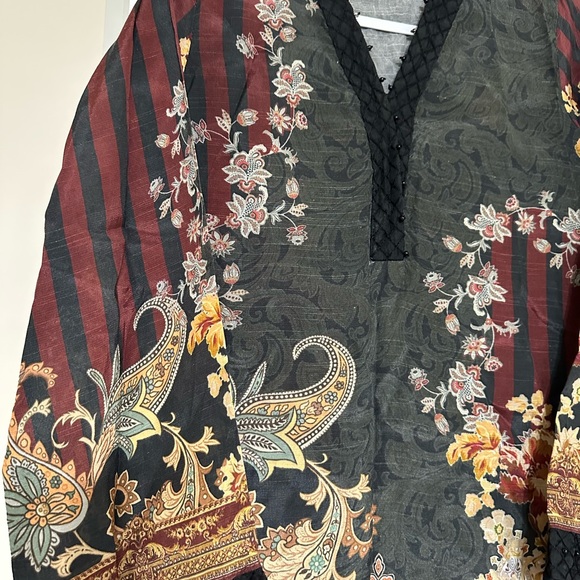 Pakistani Designer Printed Kurti - Picture 4 of 5